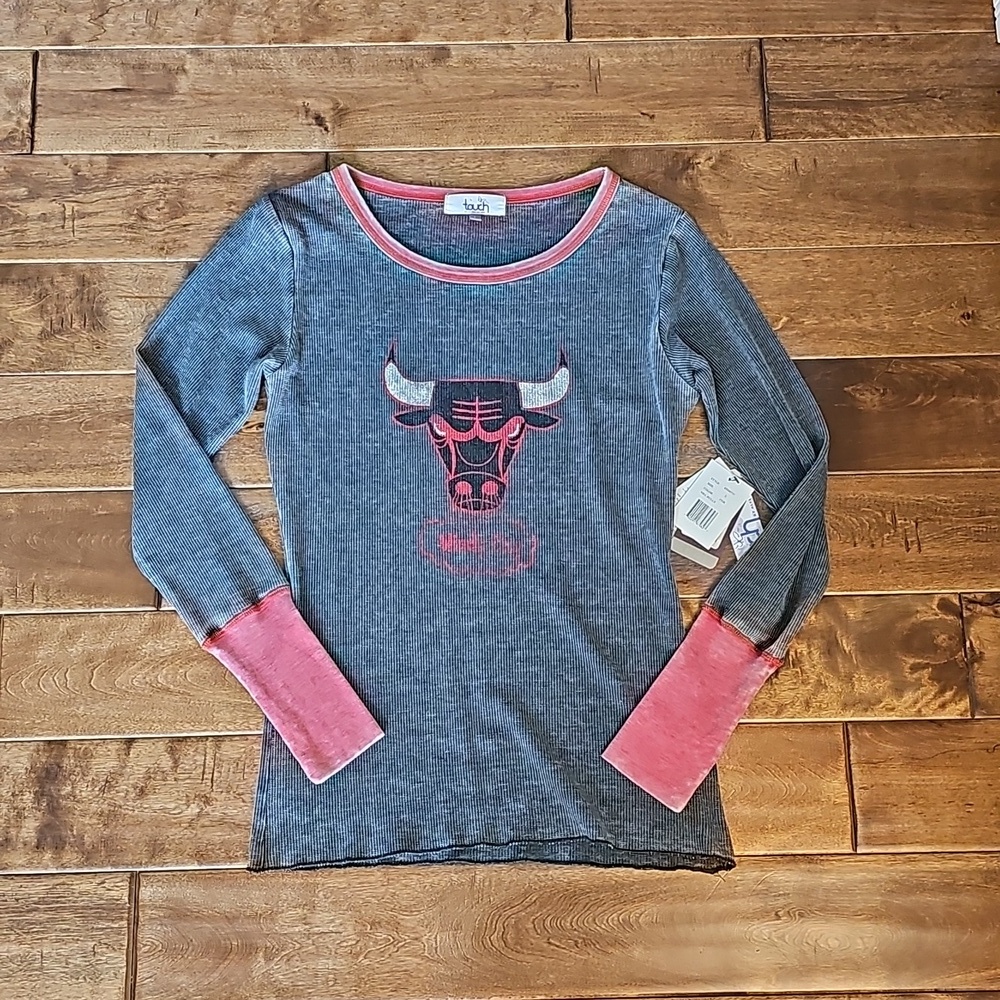 NWT: Chicago Bulls thermal shirt size L - Picture 1 of 14